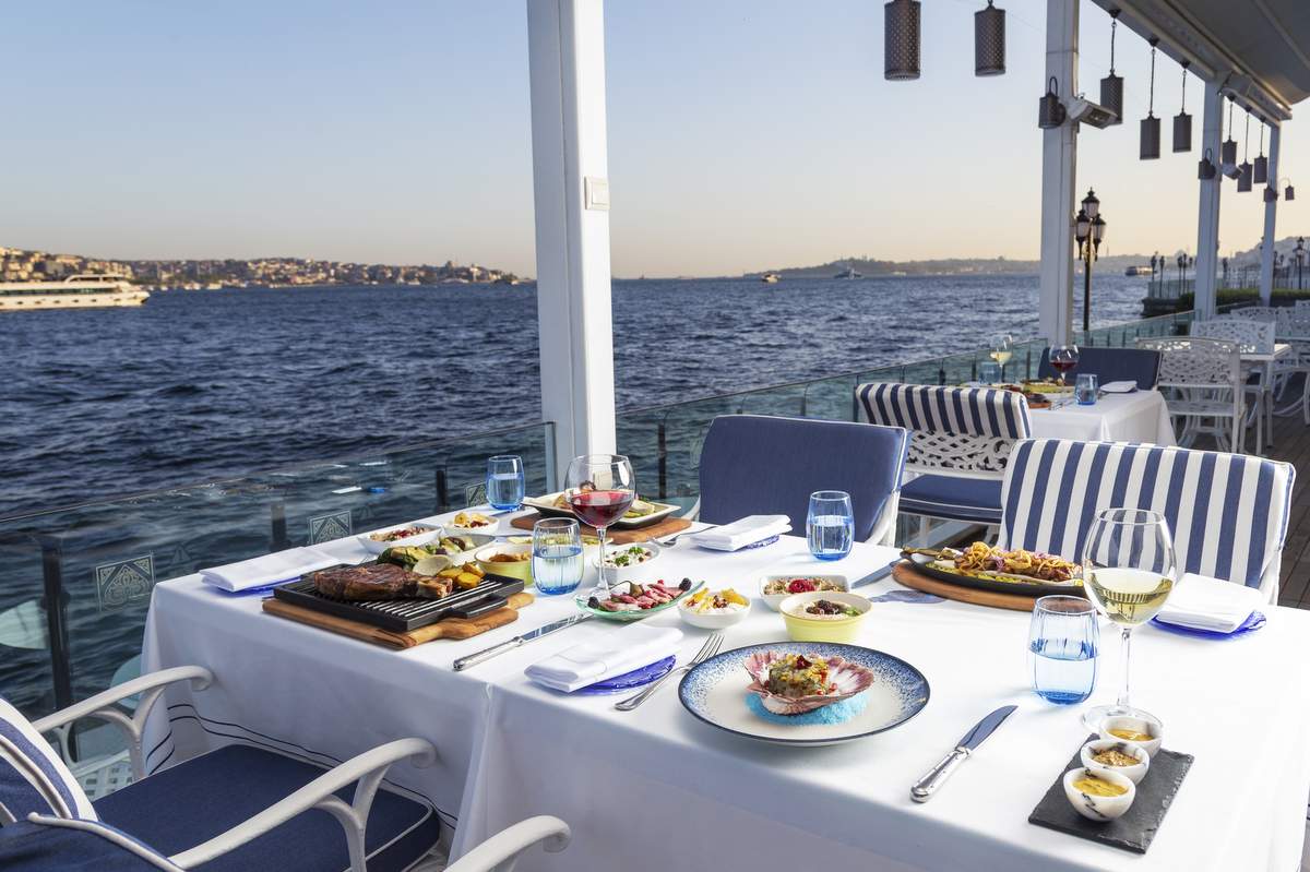 Yaz aylarının keyifli ve leziz adresi: Bosphorus Grill 